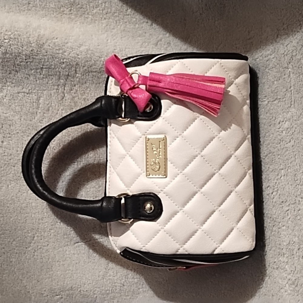Betsy Johnson purse 👛 🆕